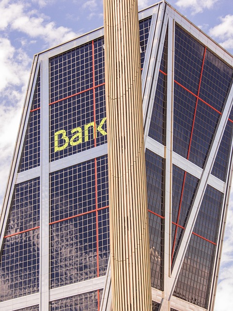 ¡QUIERO QUE ME DEVUELVAN EL #DINERO INVERTIDO EN #ACCIONES DE #BANKIA!